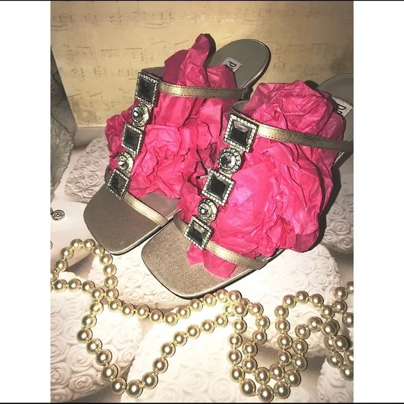 NBW CRYSTAL HEELS - Picture 3 of 6